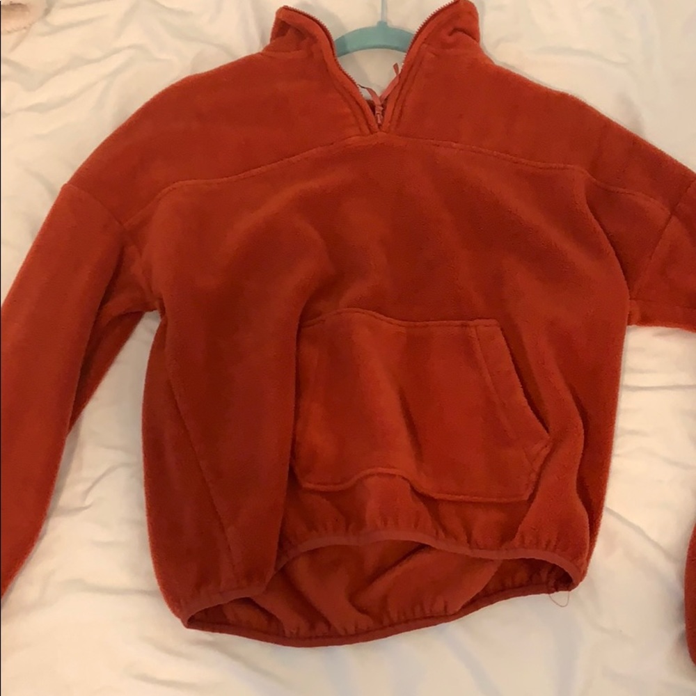 Fleece pullover